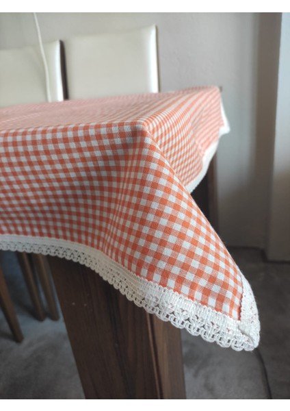 Güpürlü Pötikareli Masa Örtüsü