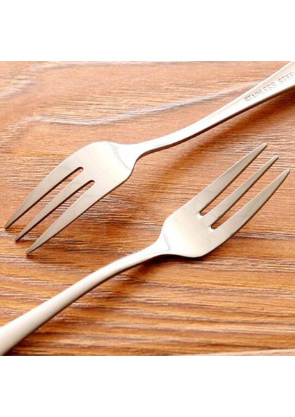 No.4 Tarzı Parti Veya Restoran Için 1 Adet Paslanmaz Çelik Meyve Çatal Seti Metal Üç Dişli Yemek Pasta Tatlı Çatal Seti (Yurt Dışından)