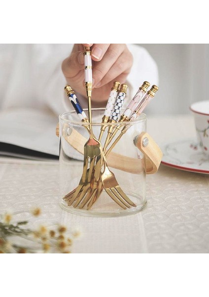 Bir Stil Paslanmaz Çelik Altın Kek Çatalı Tatlı Çatalı Meyve Çatalı Seramik Uzun Sap - Partide Tatlı ve Pasta Için Kullanılır - Salyangoz Çatal Restoranında (Yurt Dışından) indirimleri