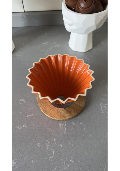 V60 Ahşap Standlı Dripper - Turuncu fırsatları