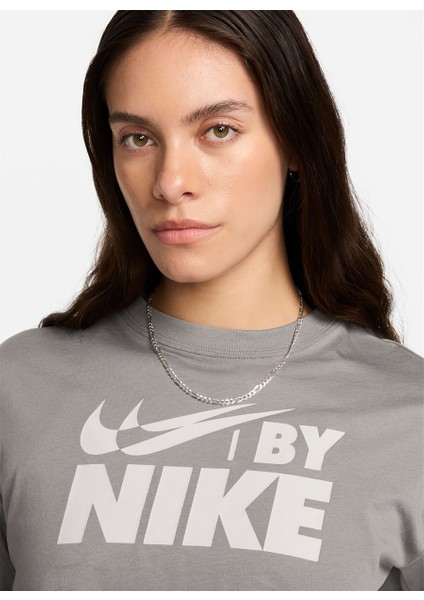 Gri Kadın Yuvarlak Yaka T-Shirt FZ4635-029 W Nsw Crop Tee Gls Beden: Xs modelleri