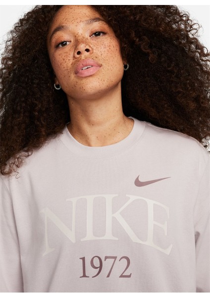 Açık Gri Kadın Bisiklet Yaka T-Shirt FQ6600-019-W Nsw Tee Classıcs Boxy Beden: Xs modelleri