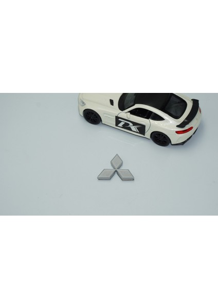 Bagaj Gri Abs 3m 3x3 Arma Logo Mitsubishi Ile Uyumlu fiyatları