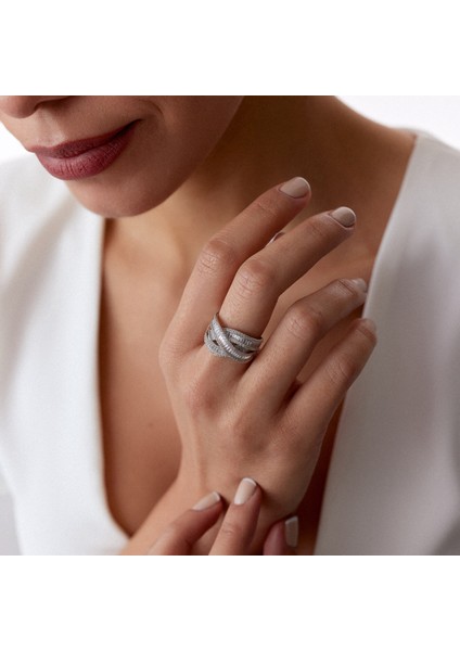 14 Ayar Altın Baget Taşlı Kadın Yüzük fiyatları