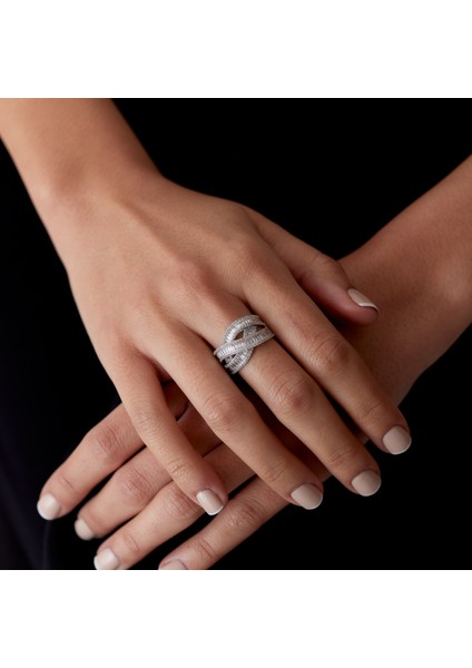 14 Ayar Altın Baget Taşlı Kadın Yüzük fırsatları