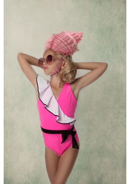 Askılı Çapraz Volanlı Kemer Ve Büyük Fiyonk Detaylı 50UV Kız Çocuk Mayo BY NESSI BYRD