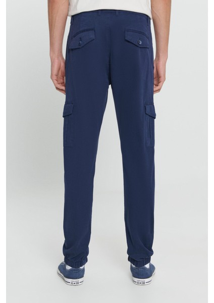 Erkek Lacivert Slim Fit Dar Kesim Kargo Cepli Pamuklu Esnek Pantolon