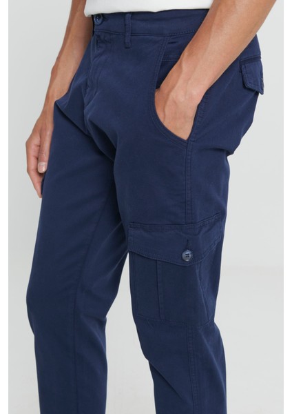 Erkek Lacivert Ekstra Slim Fit Dar Kesim Kargo Cepli Pamuklu Esnek Pantolon