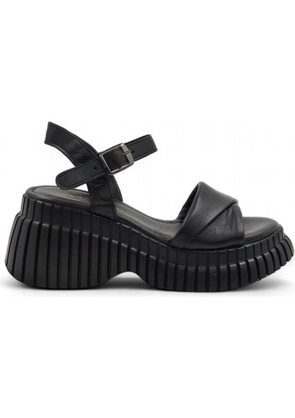 K1310102 Günlük Ayakkabı Siyah fiyatları