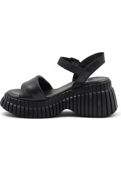 K1310102 Günlük Ayakkabı Siyah modelleri