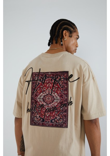 Özel Halı Desenli Dikişli Gri T-Shirt
