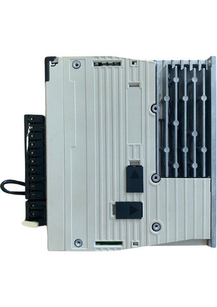 Yaskawa SGDV-1R6A11B