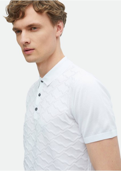 Beyaz Polo Yaka Jakarlı %100 Pamuk Triko fırsatları