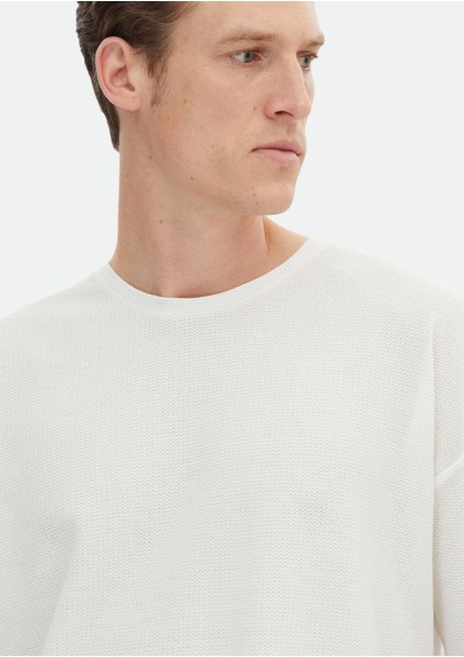 Ekru Jakarlı Bisiklet Yaka %100 Pamuk T-Shirt indirimleri