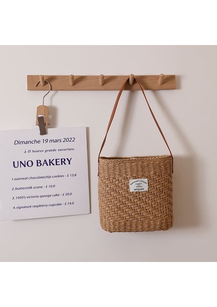 Kare Omuz Hasır Çanta Yeni Basit Koltukaltı Dokuma Çanta Tatil Tarzı Plaj Çantası Çok Yönlü Kadın Çantası Kahverengi (Yurt Dışından)