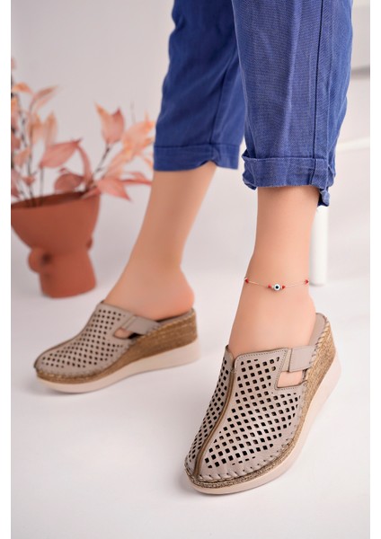 Kadın Deri Taş Dolgu Topuklu Yumuşak Tabanlı Terlik fiyatları