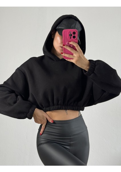 Siyah Kapşonlu Geniş Kesim Şardonlu Crop Sweatshirt 26260