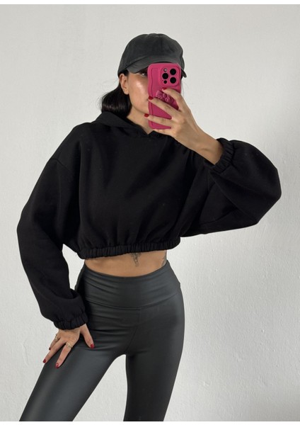 Siyah Kapşonlu Geniş Kesim Şardonlu Crop Sweatshirt 26260