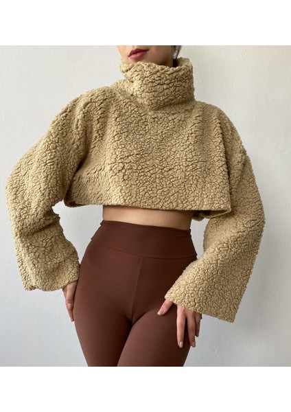 Bej Balıkçı Yaka Crop Oversize Pelüş Sweatshirt 26252