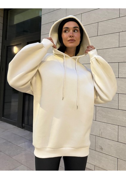 Kutup Beyazı Şardonlu Kapşonlu Oversize Basic Sweatshirt 26259 indirimleri
