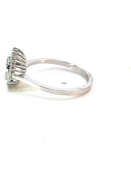 0,26 Ct 2,2 gr Damla Şeklinde Pırlanta Baget Yüzük fiyatları