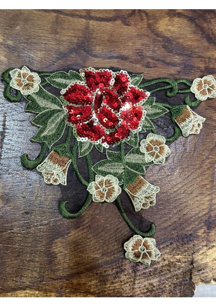 20X17 cm Nakış Işleme Kırmızı Payet Çiçekli Dikiş Aplike Arma