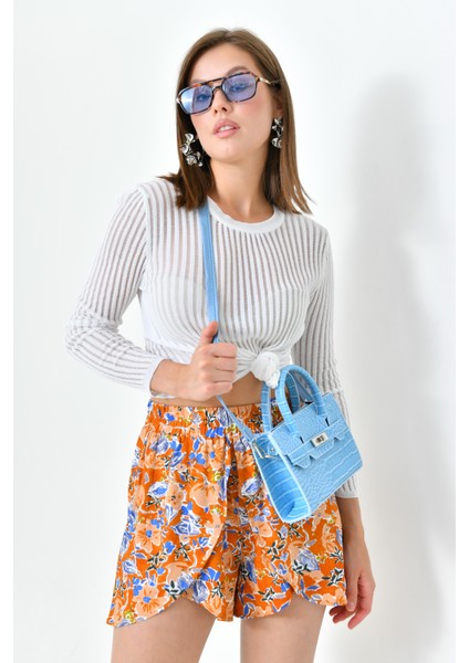 Çok Renkli Beli Lastikli Önü Parçalı Dokuma Şort modelleri