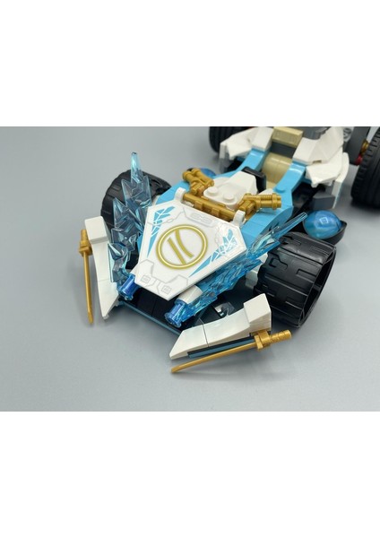 Ninjago - Zane'in Ejderha Gücü Spinjitzu Yarış Arabası (Minifigürsüz) indirimleri