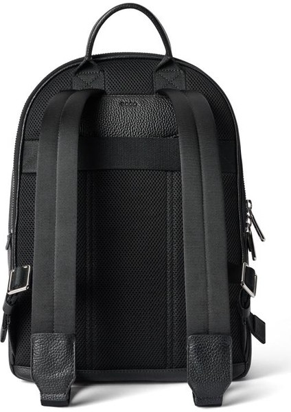 Round Pack L Pebbled Leather Bag