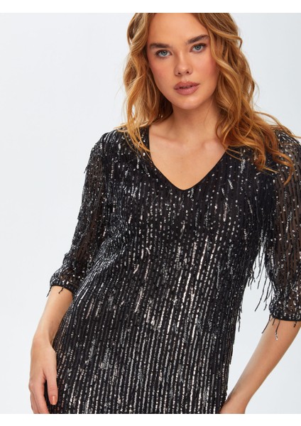 Saçaklı Payet Işli 3/4 Kol Abiye Elbise 69109 fırsatları