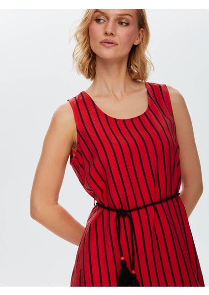 Resort Püskül Kuşaklı Kolsuz Çizgili Elbise 68767 fırsatları