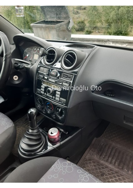 Ford Fiesta 2006-2009 Arası 12 Parça Torpido Kaplama