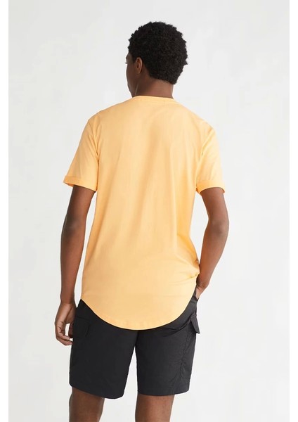 Erkek Yuvarlak Yaka Turuncu T-Shirt modelleri