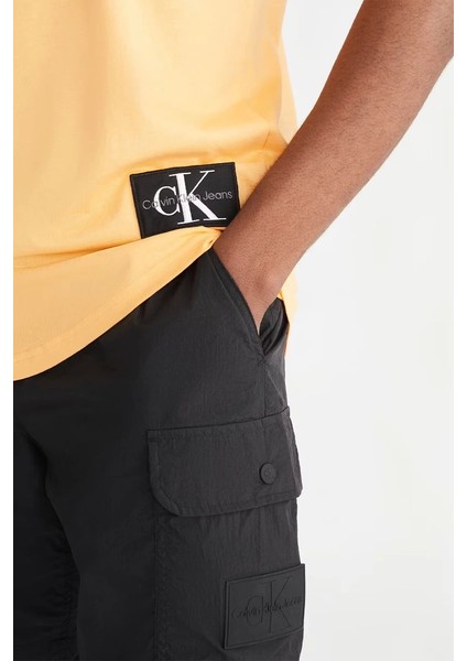 Erkek Yuvarlak Yaka Turuncu T-Shirt fırsatları