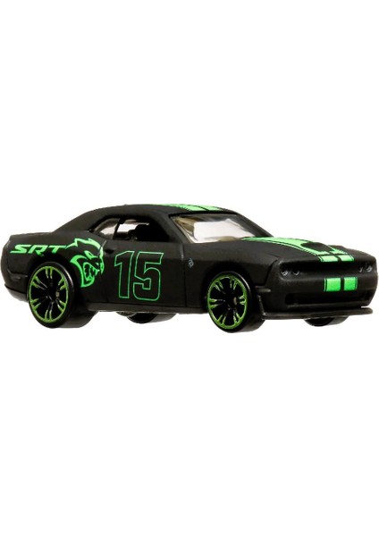 Neon Yarışçılar HLH72 - 15 Dodge Challenger Srt Hellcat HRW80