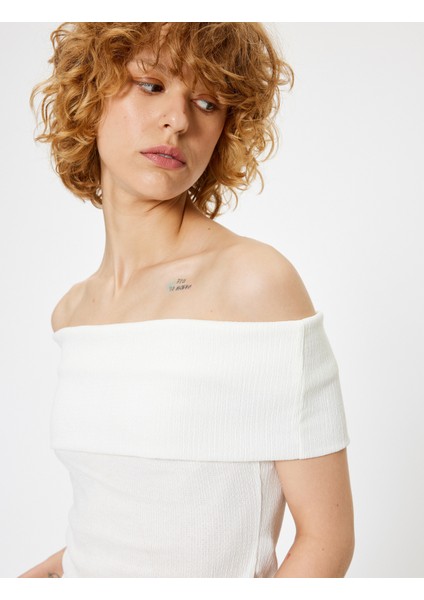 Madonna Yaka Crop Bluz Kısa Kollu Bürümcük Dokulu Slim Fit