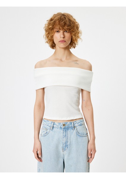 Madonna Yaka Crop Bluz Kısa Kollu Bürümcük Dokulu Slim Fit modelleri