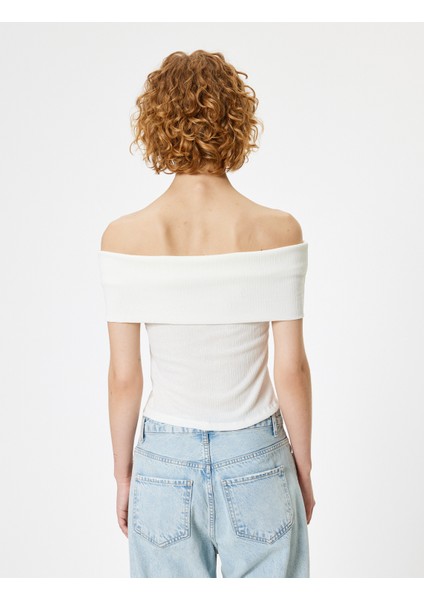 Madonna Yaka Crop Bluz Kısa Kollu Bürümcük Dokulu Slim Fit fırsatları