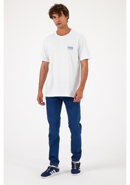 Erkek Vena Beyaz Logo Kabartma Baskılı Bisiklet Yaka Tişört modelleri