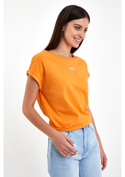 Kadın Lovena Turuncu Logo Baskılı Bisiklet Yaka Regular Fit Tişört modelleri