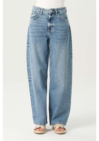 Orta Mavi Yüksek Bel Patı Fermuarlı Loose Jean Pantolon C 4934-017 fiyatları