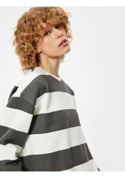 Oversize Sweatshirt Bisiklet Yaka Uzun Kollu Renk Bloklu fiyatları