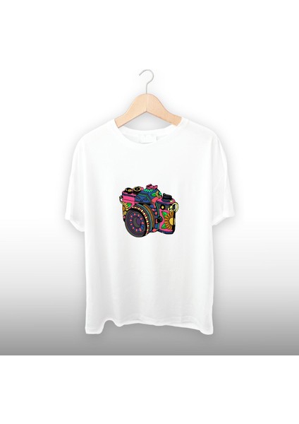 Renkli Desenli Fotoğraf Makinesi Detaylı Unisex Tişört