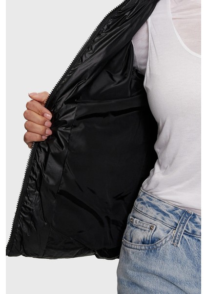 Slim Fit Dik Yaka Şişme Mont J20j223580beh Bayan Mont J20j223580 Beh