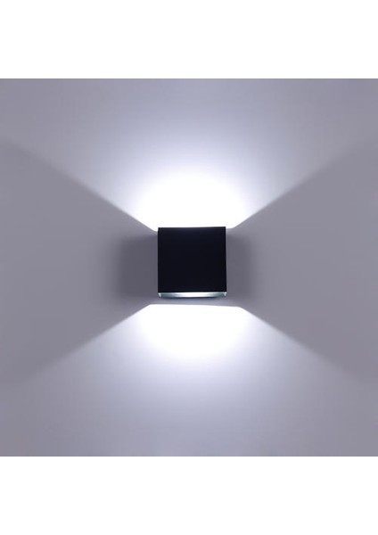 Basit Oturma Odası, Yatak Odası, Başucu, Koridor, Merdiven, Sundurma, Iç Mekan ve Dış Mekan LED Lambalar (Yurt Dışından)