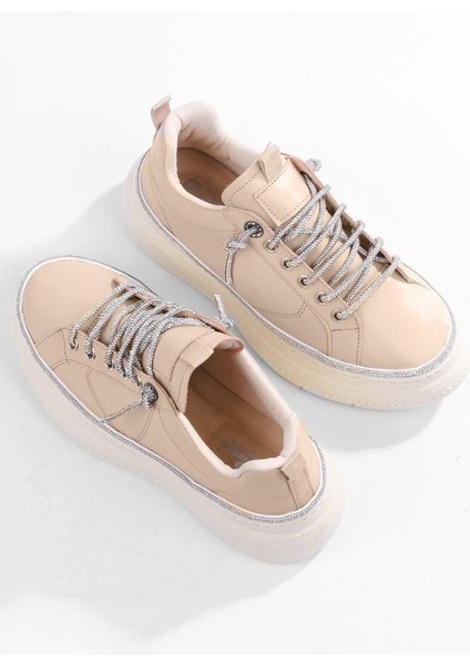 Kadın Bej Taşlı ve Şık Tasarım Günlük Sneaker