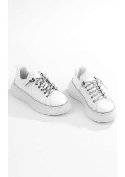 Kadın Beyaz Taşlı ve Şık Tasarım Günlük Sneaker