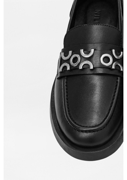 Morris Siyah Hakiki Deri Gümüş Aksesuarlı Kadın Loafer modelleri