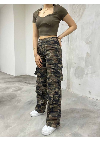 Kamuflaj Desen Yüksek Bel Çok Cepli Straight Fit Kargo Pantolon