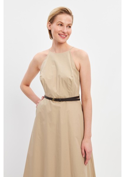 Bej Pamuklu Halter Yaka Kemer Detaylı Elbise fiyatları